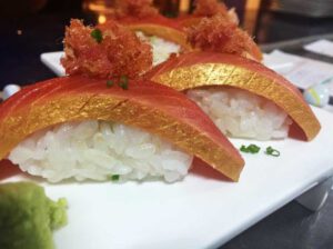 Salmón Rojo de Oro - Rocío Tapas y Sushi Málaga